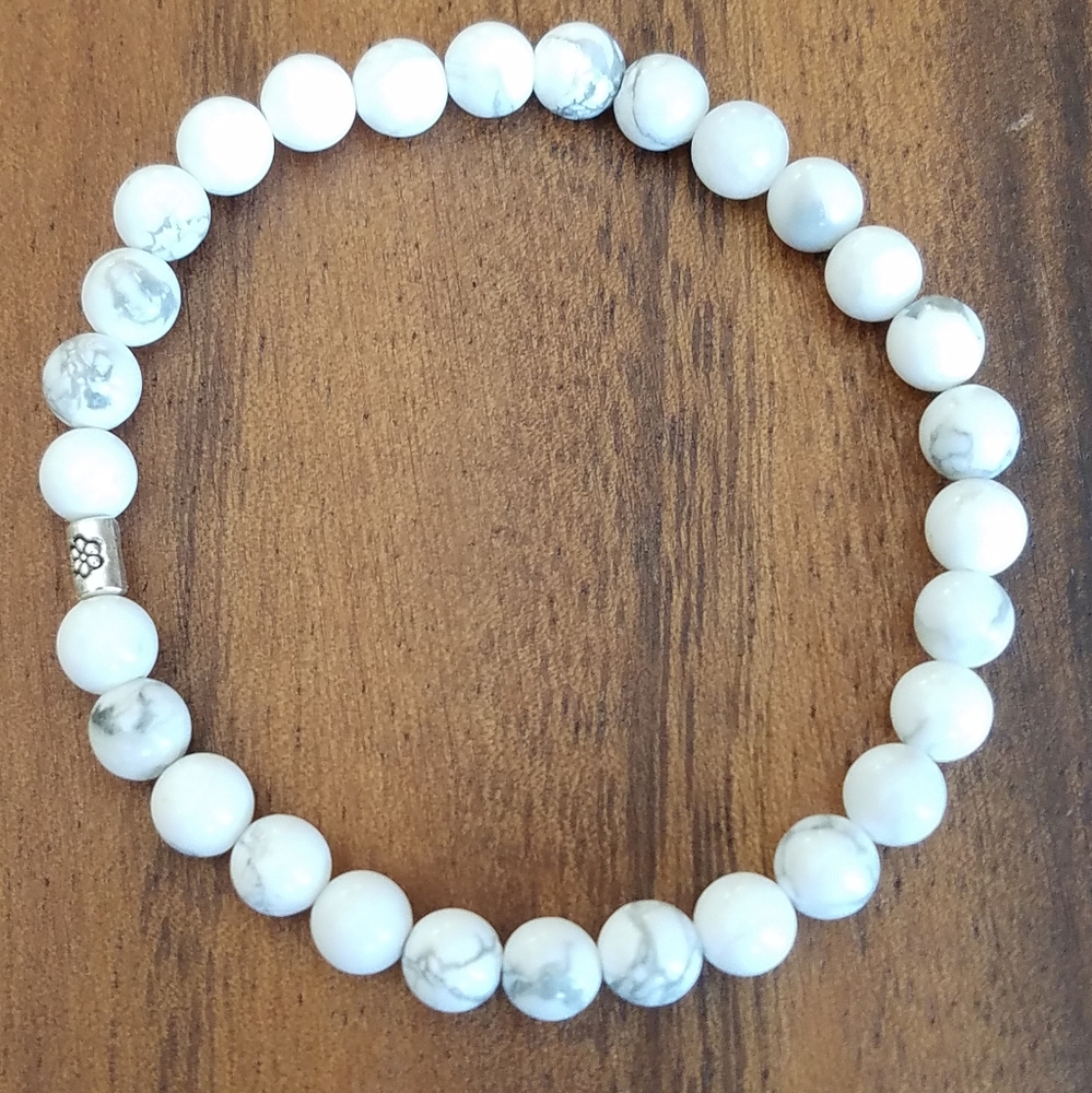 SOLD White Howlite Beads Bracelet - Picture 6 of 14